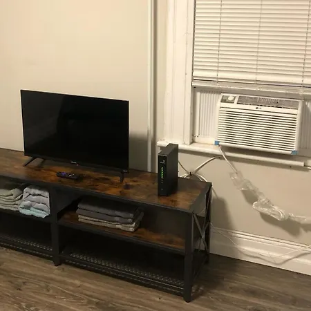 Private 2-Bedroom Apartment And New York City Manhattan Only 15 Mins Away Union City Extérieur photo